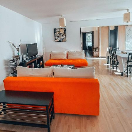 Appartement Sebiana à Buşteni Extérieur photo